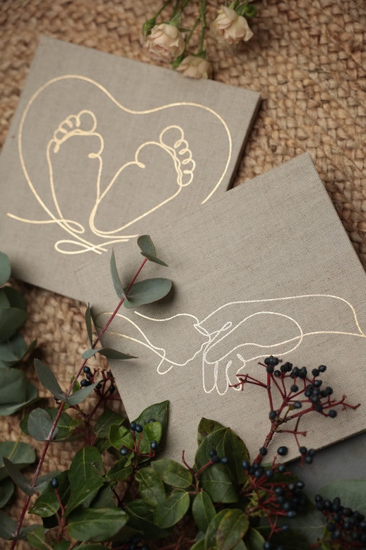 Set 2 în 1 pentru mămici: Cartea Bebelușului și Album Foto